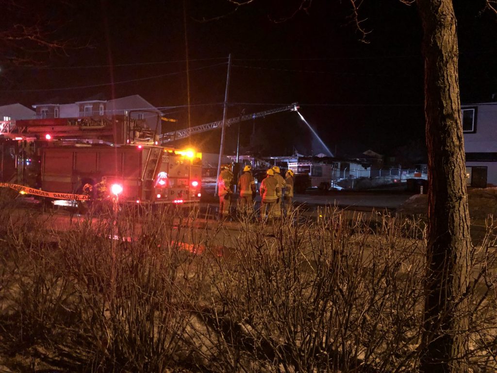 Angers | Le casse-croûte Les 2 petits cochons incendié