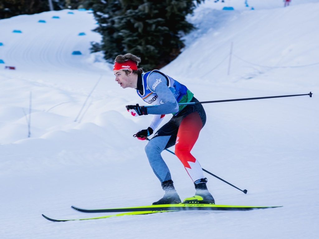 Le skieur Ry Prior de Chelsea Nordiq reçoit une bourse de 500$