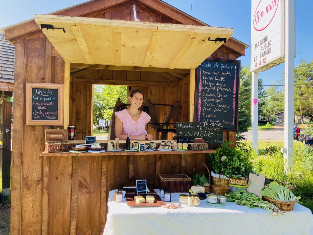 Exposant lors du marché de Bowman