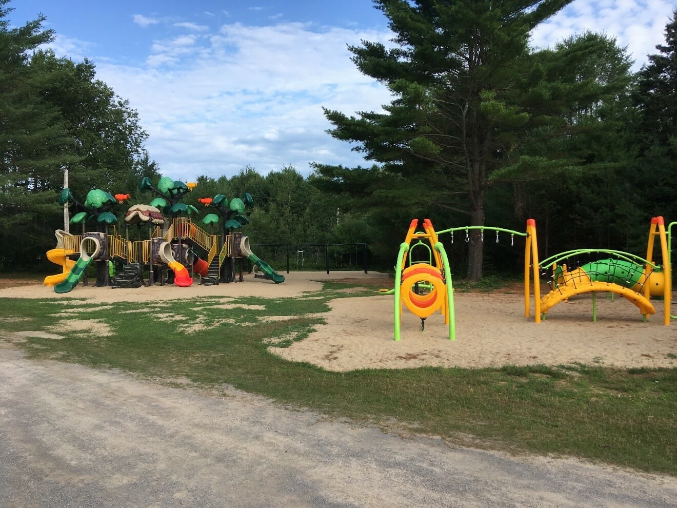 Parc pour enfants de la Municipalité de Val-des-Bois