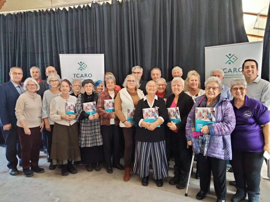 « Aînés d’exception » : Un recueil qui rend hommage à une centaine d’aînés bénévoles en Outaouais